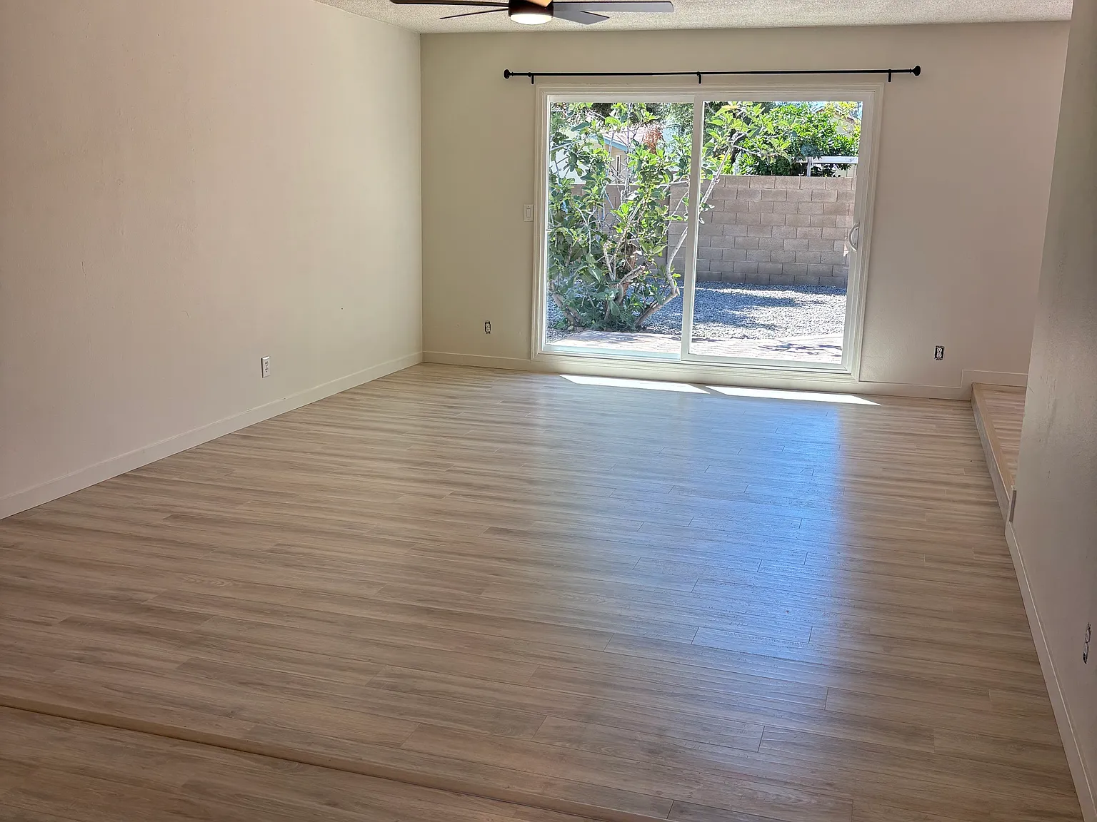 3 bed, 1850 sqft, $1,950 — Photo 3