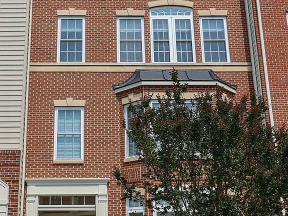 2nd image of 631 Kingfisher Ave #631