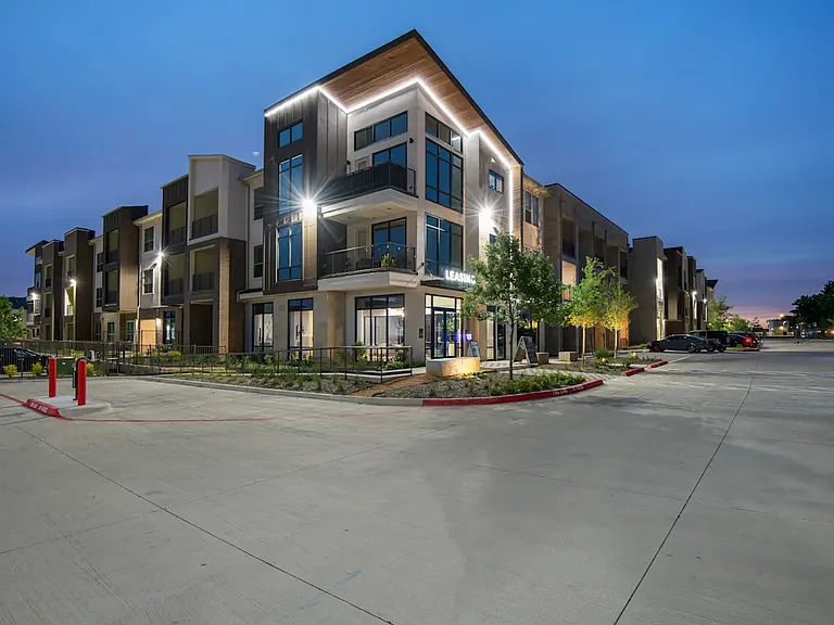 Jefferson Verdant Townhomes — Photo 50