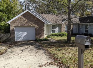 22 Innsbruck Ln, Shiloh, IL 62221