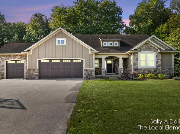 7890 Queenie Ct, Allendale, MI 49401