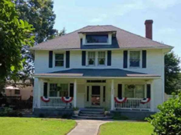 563 Harpersville Rd, Newport News, VA 23601
