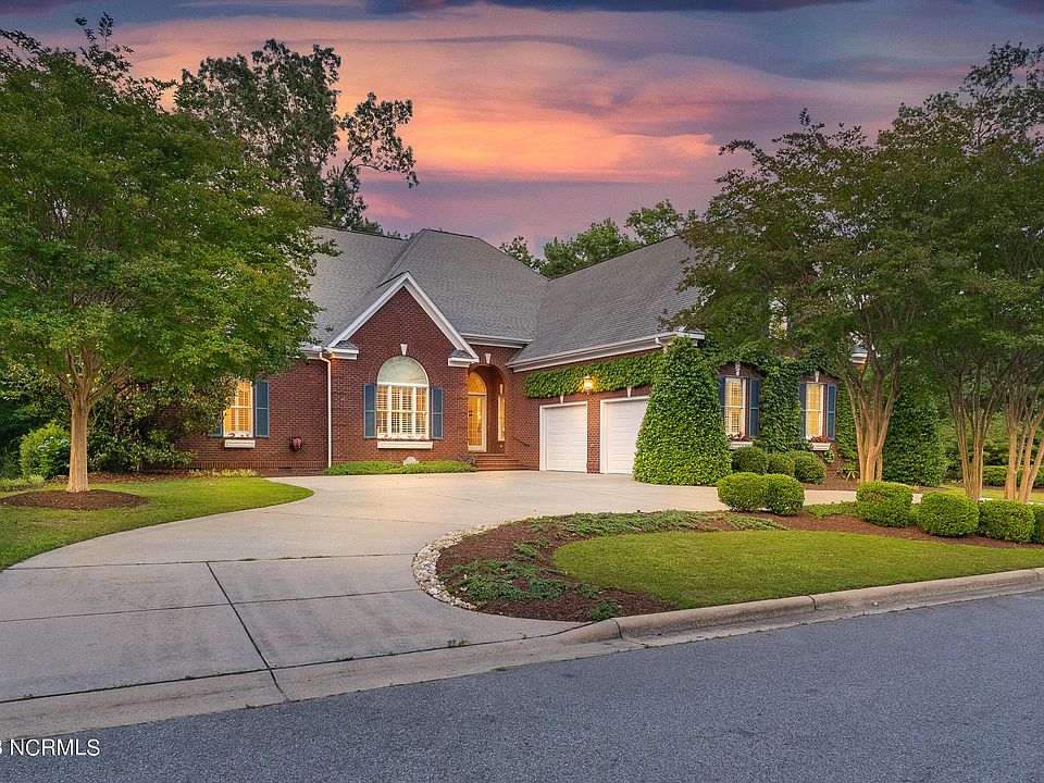 1st image of 3600 Oak Hills Drive