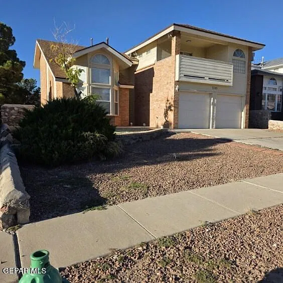4 bed, 2.5 bath, 2015 sqft, $2,150 — Photo 3