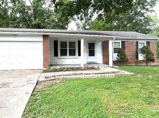 1475 Villa Lago Dr, Saint Louis, MO 63138