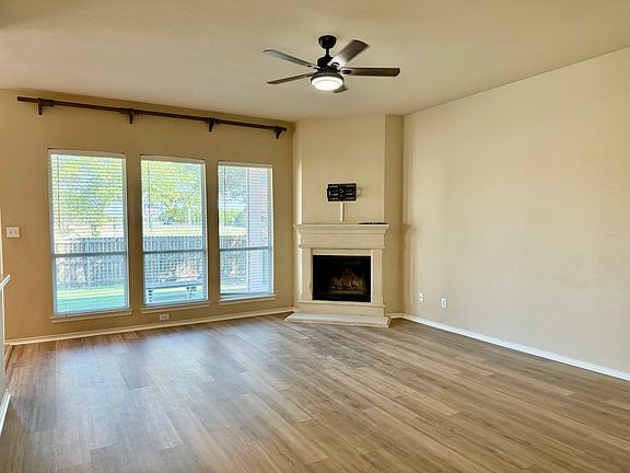 4th image of 502 Branchwood Dr