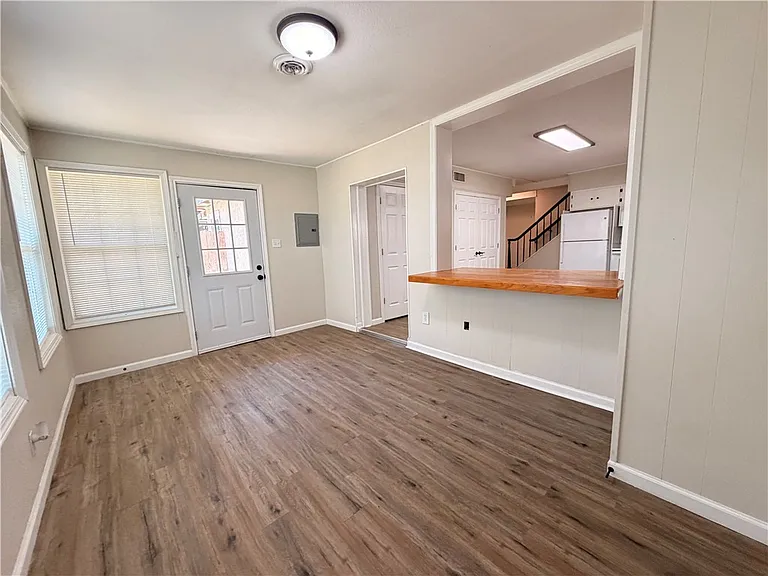 11150 Up River Rd — Photo 13