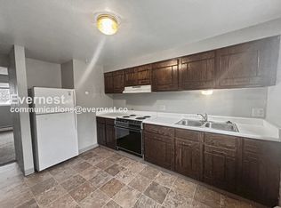 1075 Magnolia St APT 1, Colorado Springs, CO 80907