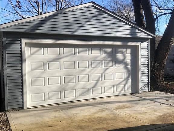 2nd image of 2017 Morrison Ave #2