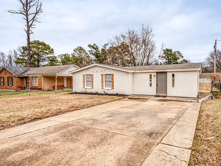 4980 Vickie Dr — Photo 34