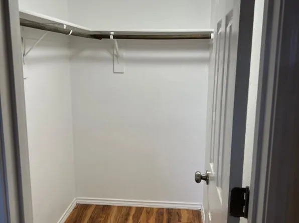 1421 S Beckley Rd, Red Oak, TX