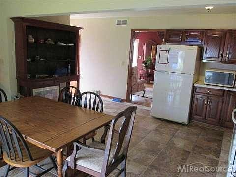5th image of 20513 Shores St