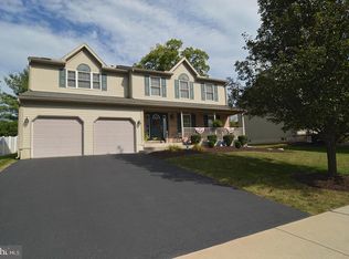 5 Hayden Cir, Reading, PA 19606