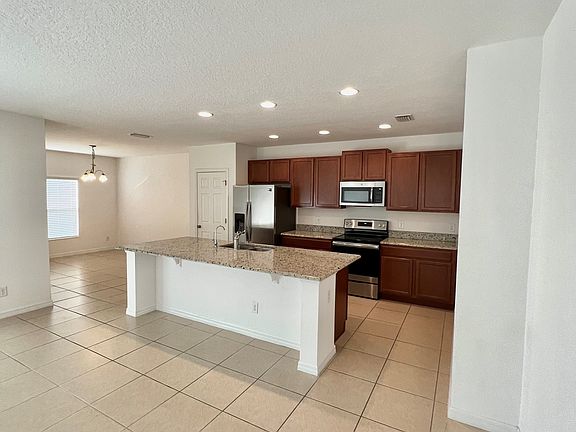 5th image of 124 Primrose Dr