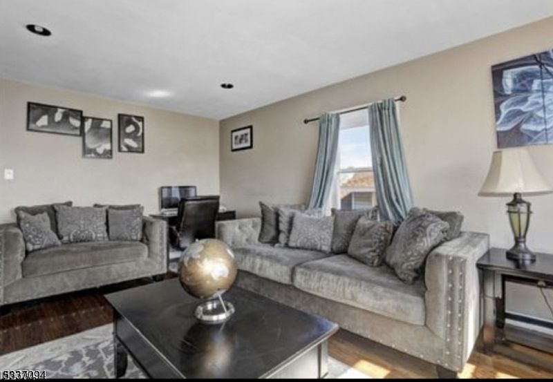 2nd image of 366 Boyden Ave #2