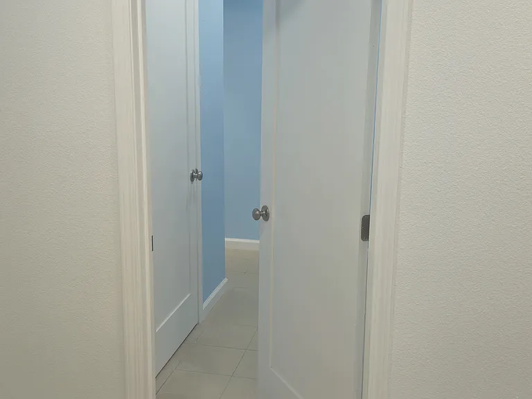 7531 Los Feliz Dr #A — Photo 6