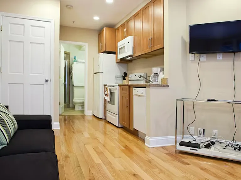 2803 Ontario Rd NW #1B — Photo 7
