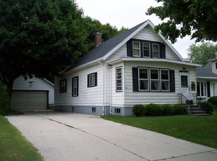 1842 Rankin St, Manitowoc, WI 54220