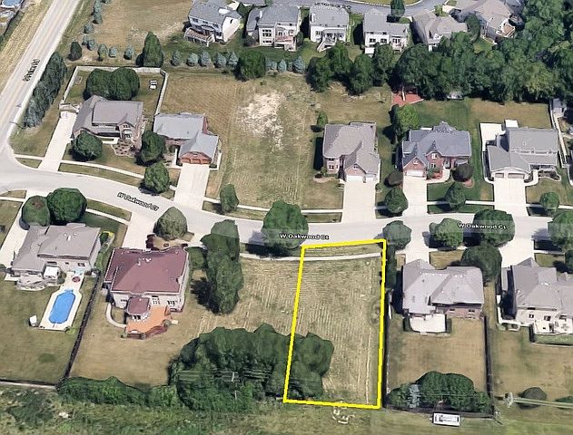 1st image of 13531 W Oakwood Ct