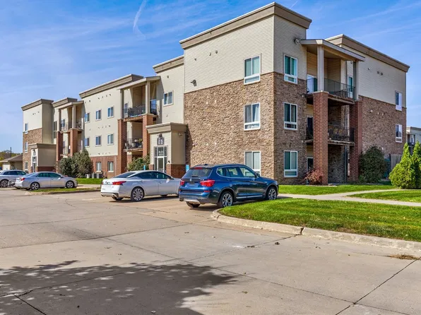 6350 Coachlight Dr #3108, West Des Moines, IA 50265