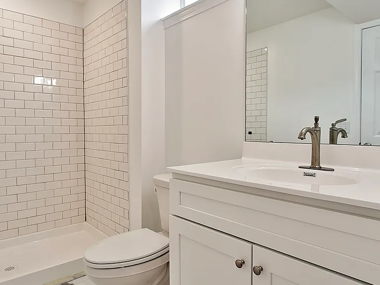 128 Kelly Dr — Photo 17