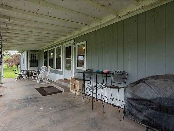 4th image of 409 Dogwood Ln