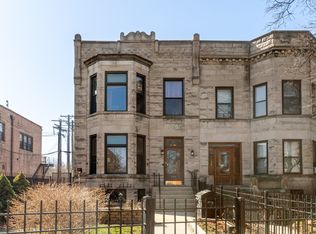 5482 S Ridgewood Ct, Chicago, IL 60615