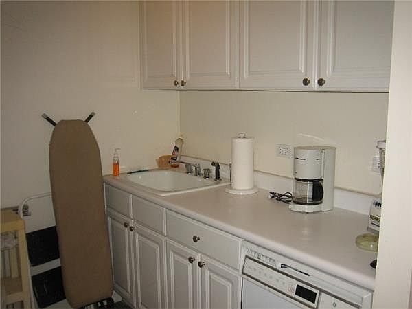 1st image of 170 E 87th St APT W7f