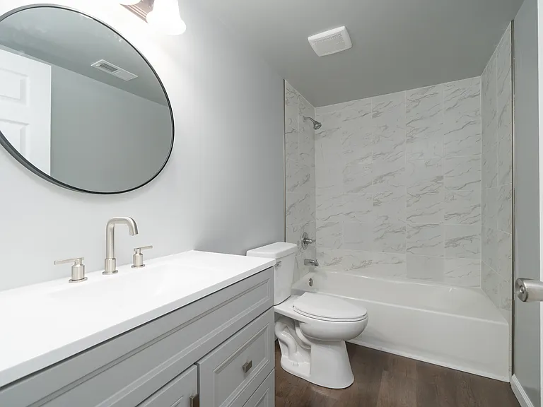 2nd full guest bath