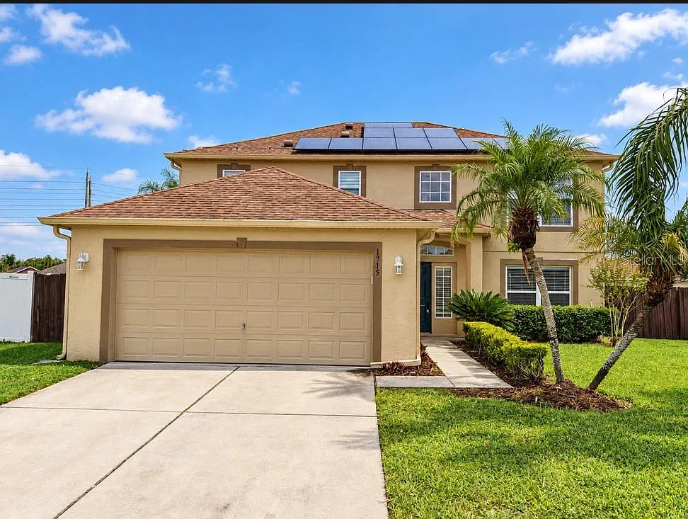 4 bed, 2.5 bath, 2224 sqft, $2,850 — Photo 1
