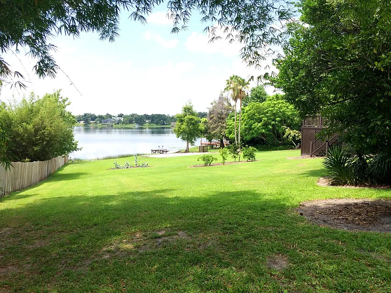 6714 Nina Rosa Dr — Photo 17