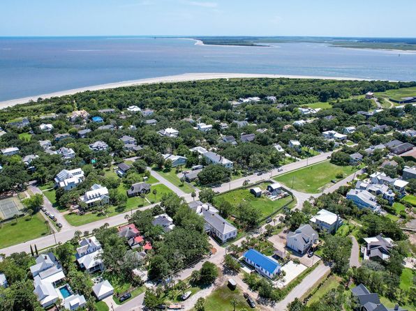 1714 Middle St, Sullivans Island, SC 29482