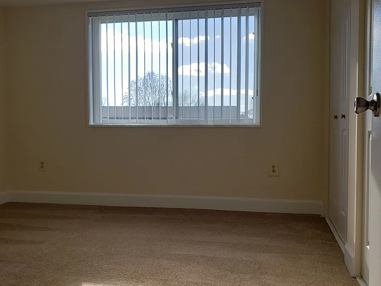 3331 Hewitt Ave #1 — Photo 6