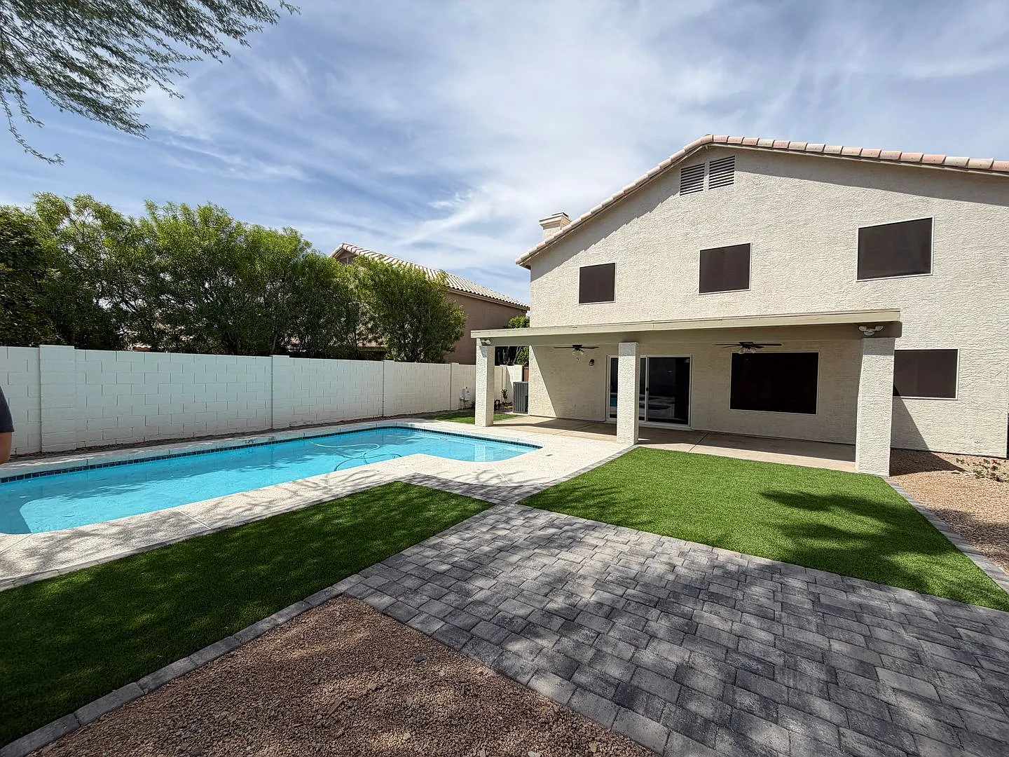 4 bed, 3.0 bath, 2119 sqft, $4,195 — Photo 3