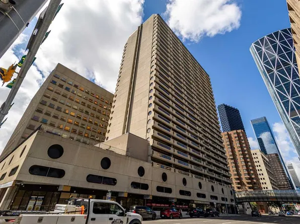 221 N 6th Ave SE #1505, Calgary, AB T2G 4Z9