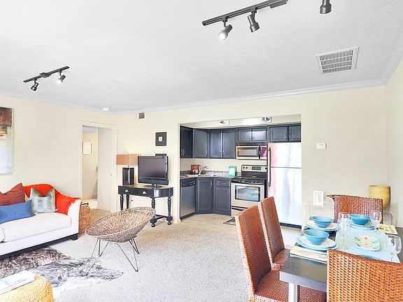 5th image of 1225 W Mount Comfort Rd #47209