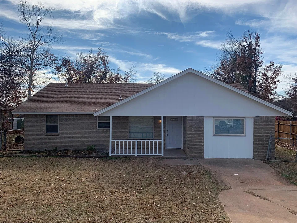 2621 W Orbit Dr