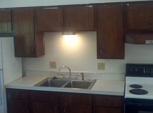 130 Warner Ave APT 5, Bonner Springs, KS 66012