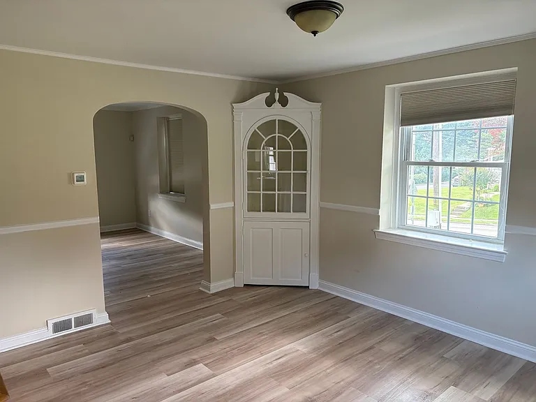 1011 Providence Rd — Photo 6