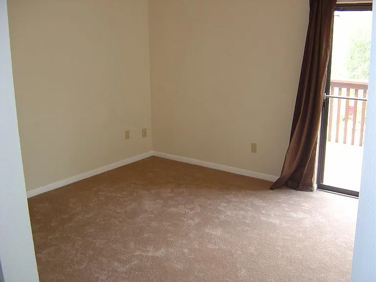 1701 Horseshoe Cir — Photo 12
