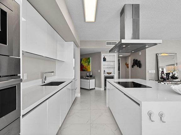 3rd image of 300 Sunny Isles Boulevard #4-2201