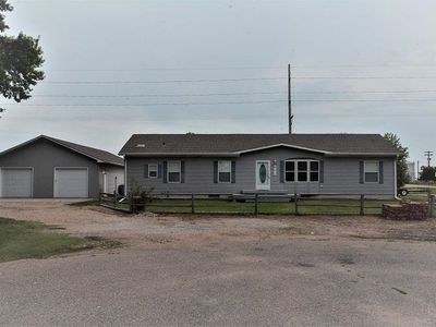 831 Colany Cir, Shelton, NE, 68876