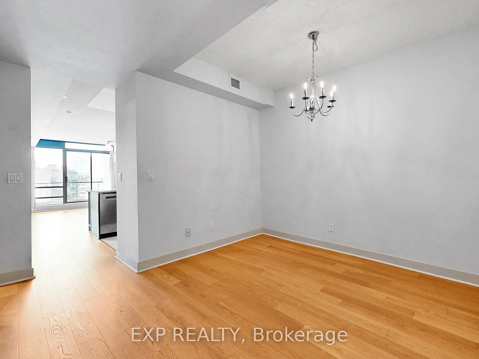 2 bed, $2,850 — Photo 4