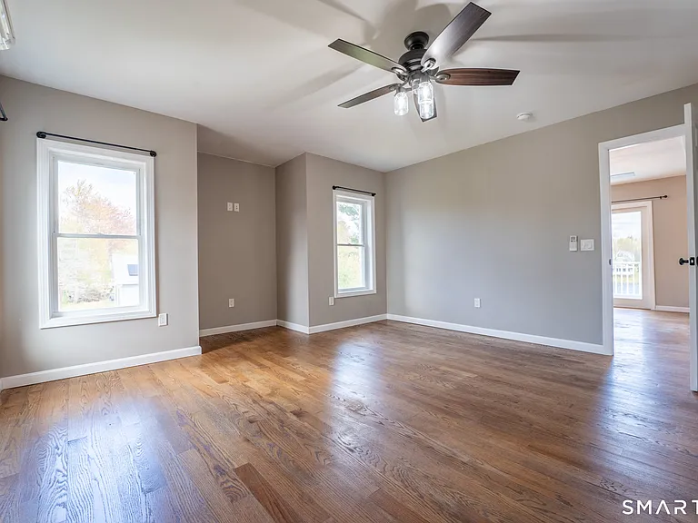 44 Lake Dr — Photo 11
