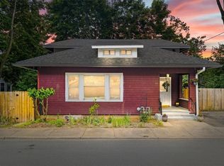 24 Beacon St, Middletown, NY 10940