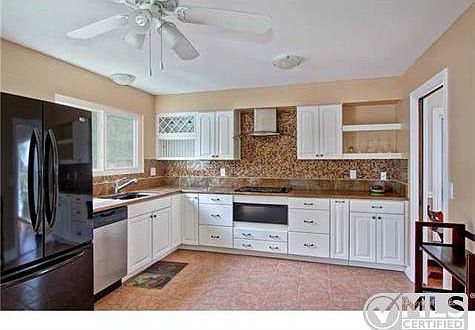 2nd image of 5635 Lone Star Dr