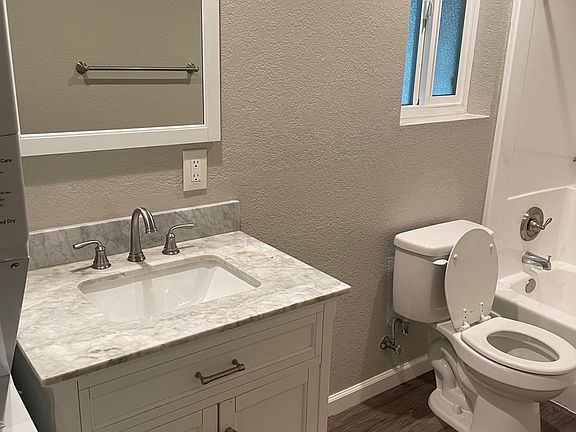 4th image of 514 N Clementine St #4
