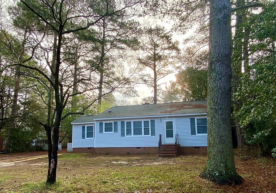 1st image of 904 Prince Ave