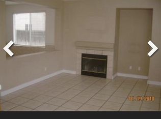 5521 Moonlight Way, Elk Grove, CA 95758