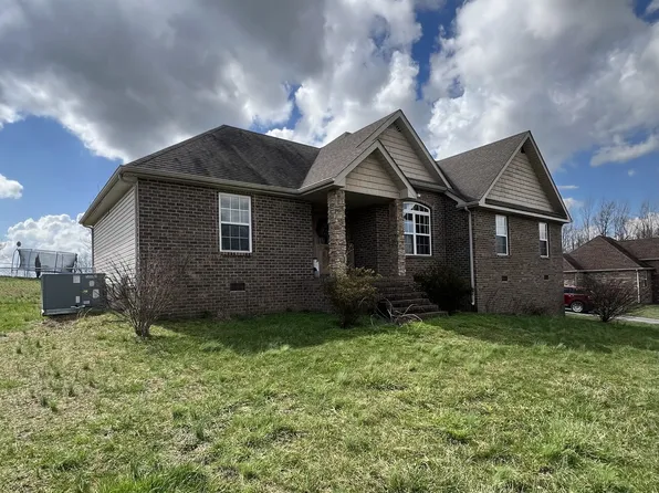 309 Caydras Way, Lafayette, TN 37083